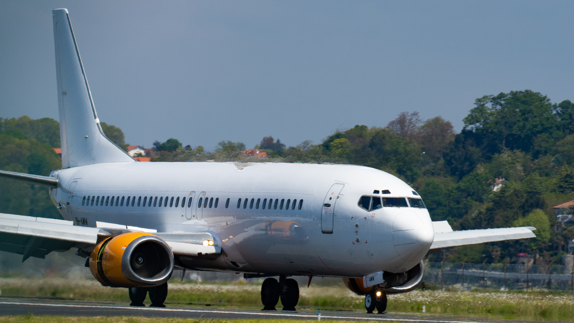 Boing 737-400 de Air Horizont - Conoce nuestra flota - Flying without limits