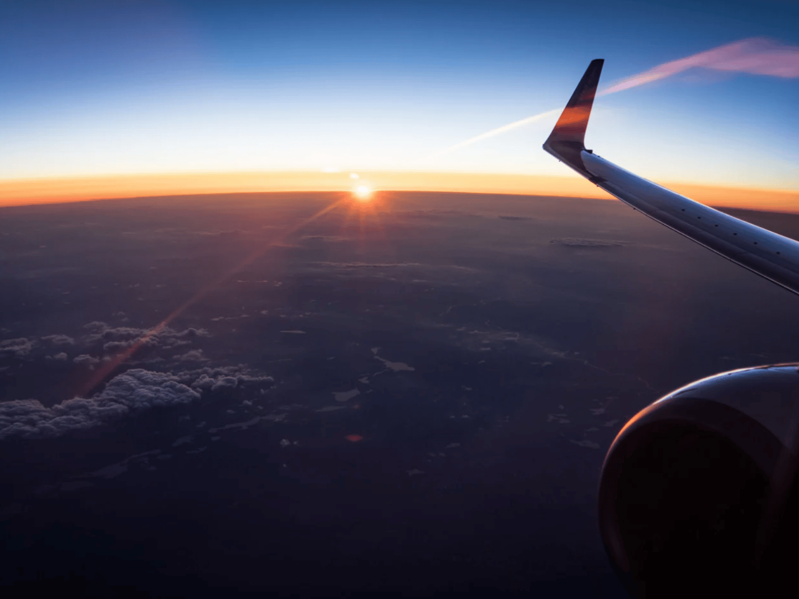 Qual è la differenza tra un volo charter e un volo di linea? - Air Horizont